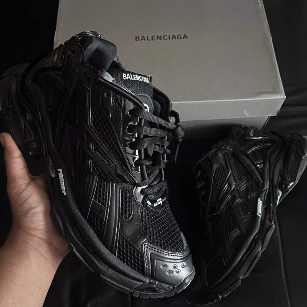 Balenciaga Runner